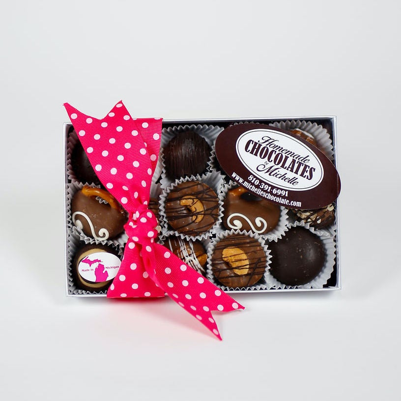 Handmade Chocolates - Happy Birthday Chocolate Gift Pack - 9 Pcs at Zoozle